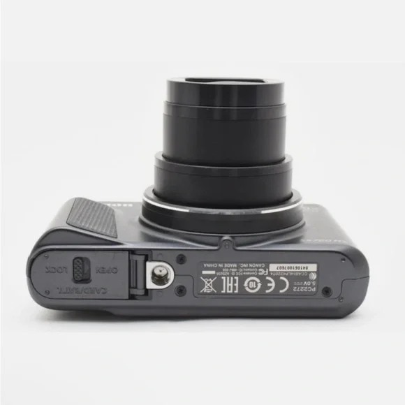 Canon SX720 HS Black Digital Camera - Picture 9 of 13